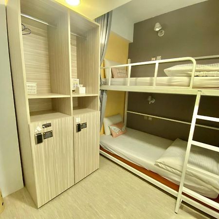 גאושיונג Flyinn Hostel מראה חיצוני תמונה