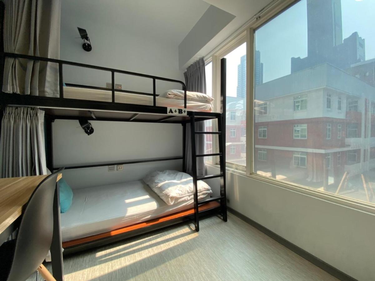 גאושיונג Flyinn Hostel מראה חיצוני תמונה