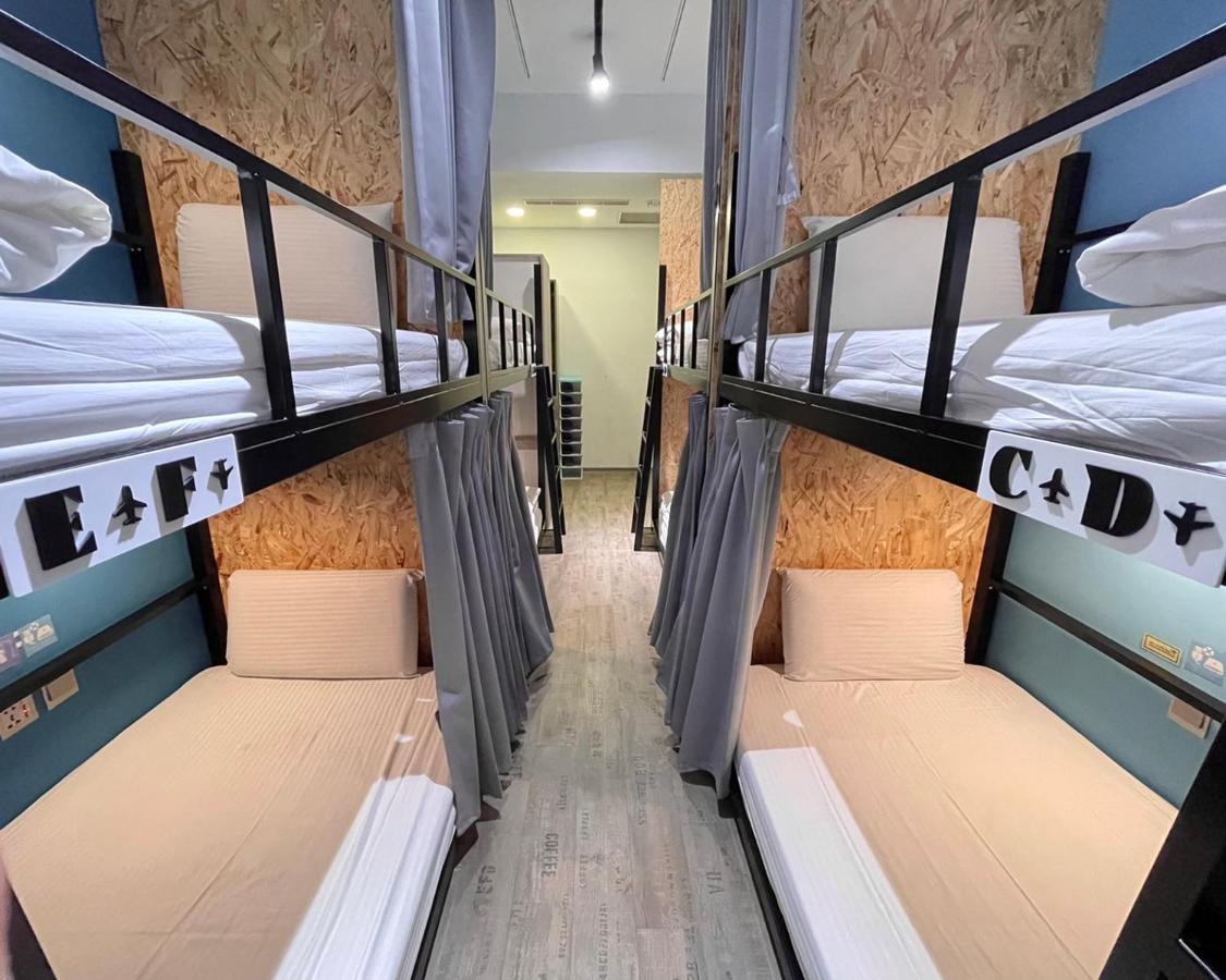 גאושיונג Flyinn Hostel מראה חיצוני תמונה